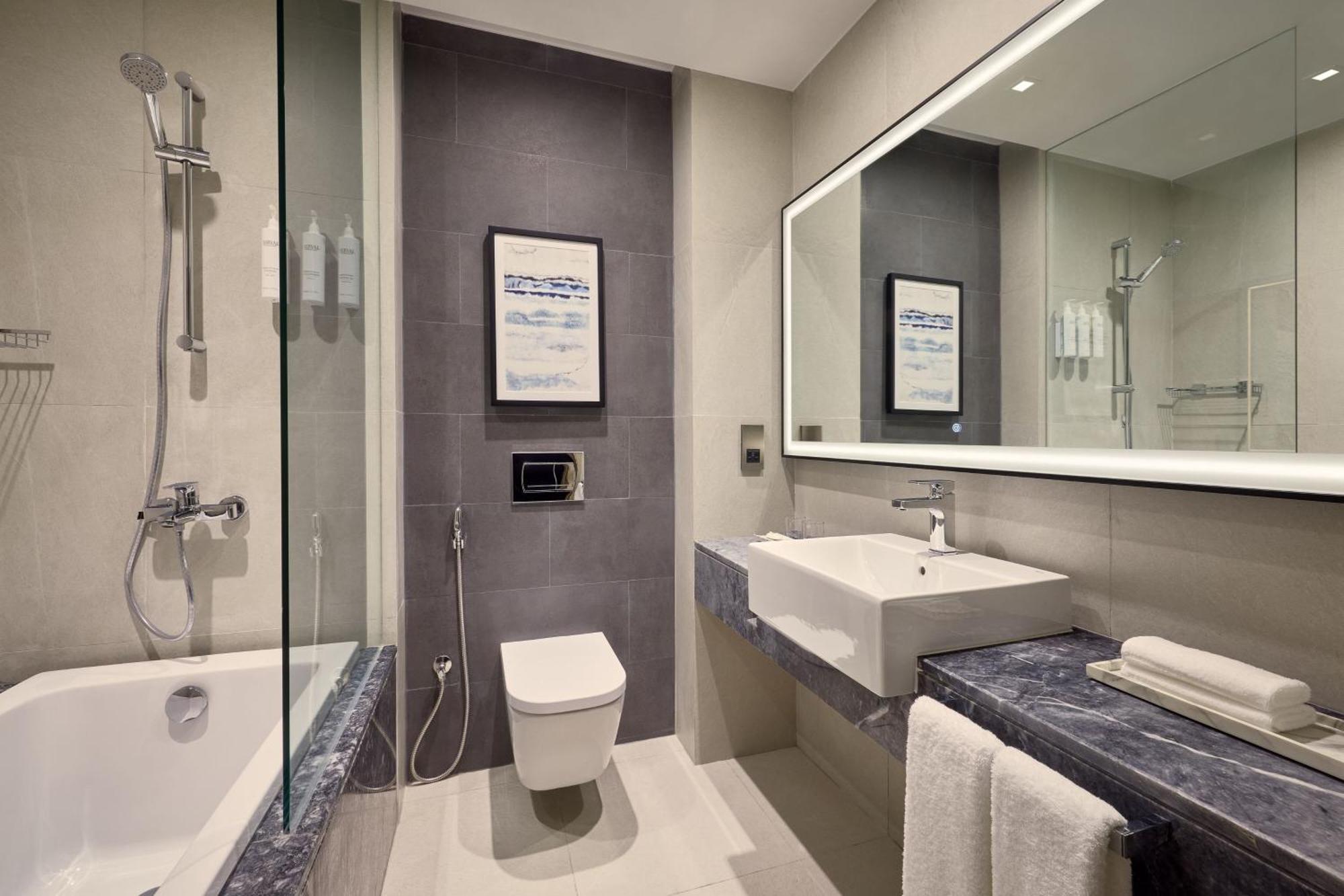 Courtyard By Marriott Hotel